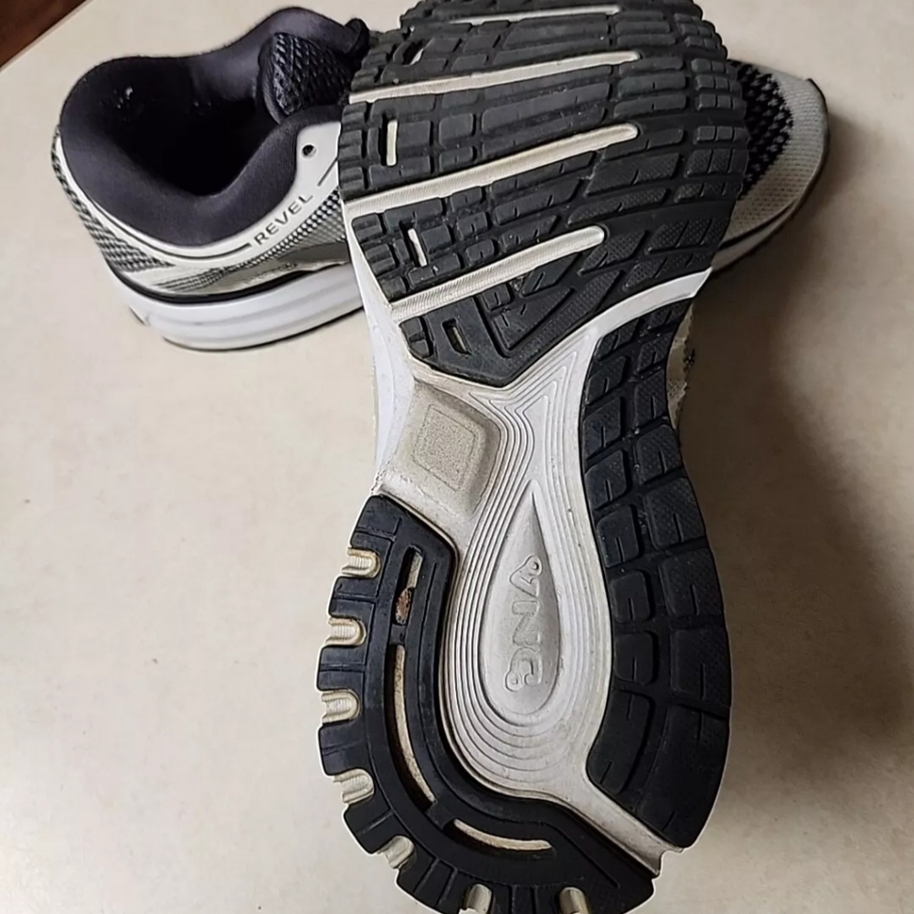 Brooks Revel 5 Road Running Shoes Women's Size 8.5 M White Black 1202491B155 - Picture 11 of 12